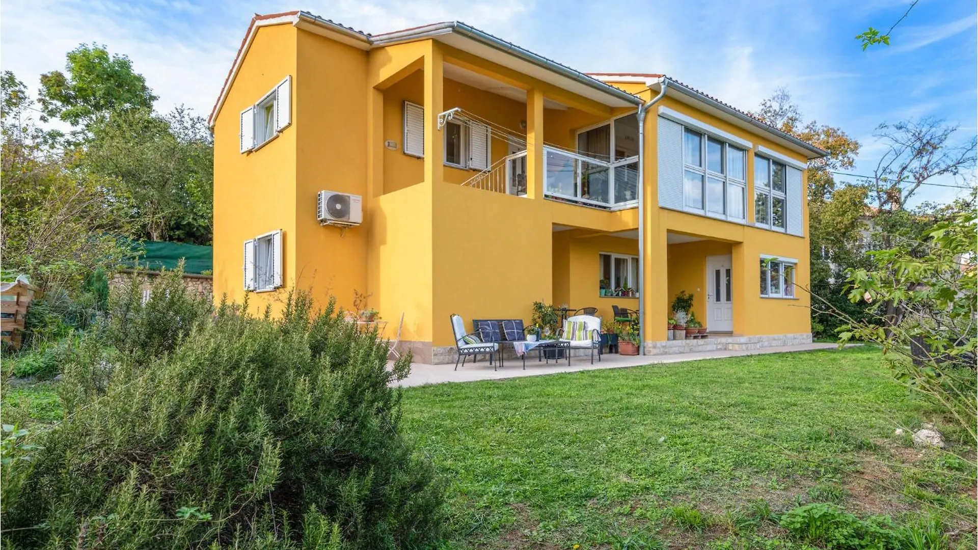 Beautiful Apartment In Labin With Wifi